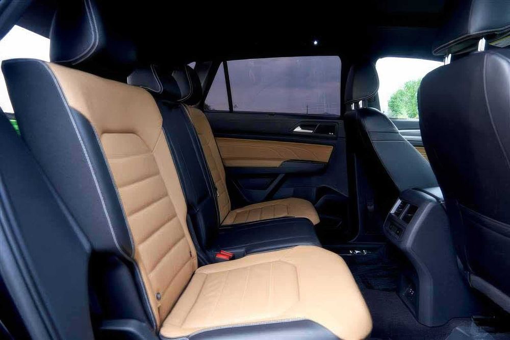 Volkswagen Atlas Cross Sport S      2020