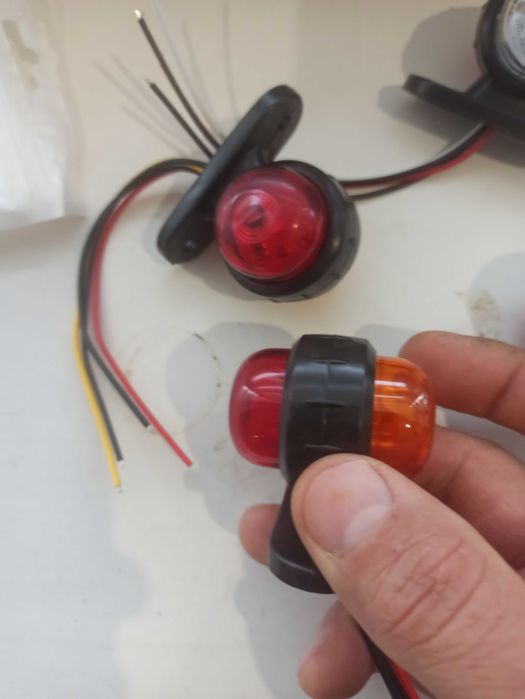 Для причепів вантажівок габаритні вогні габарити