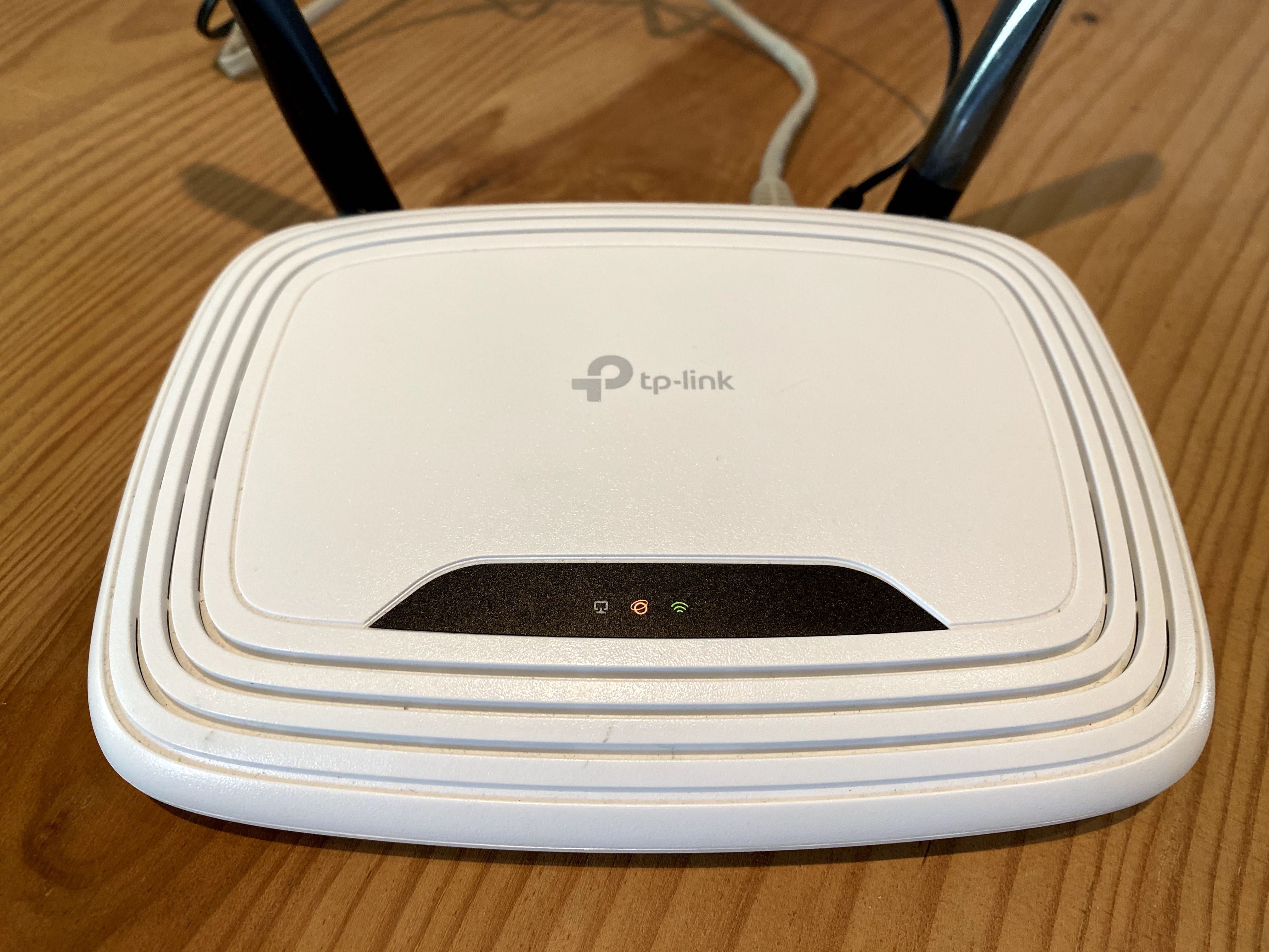 Router WiFi TP Link TL-WR841N (300 Mbps)