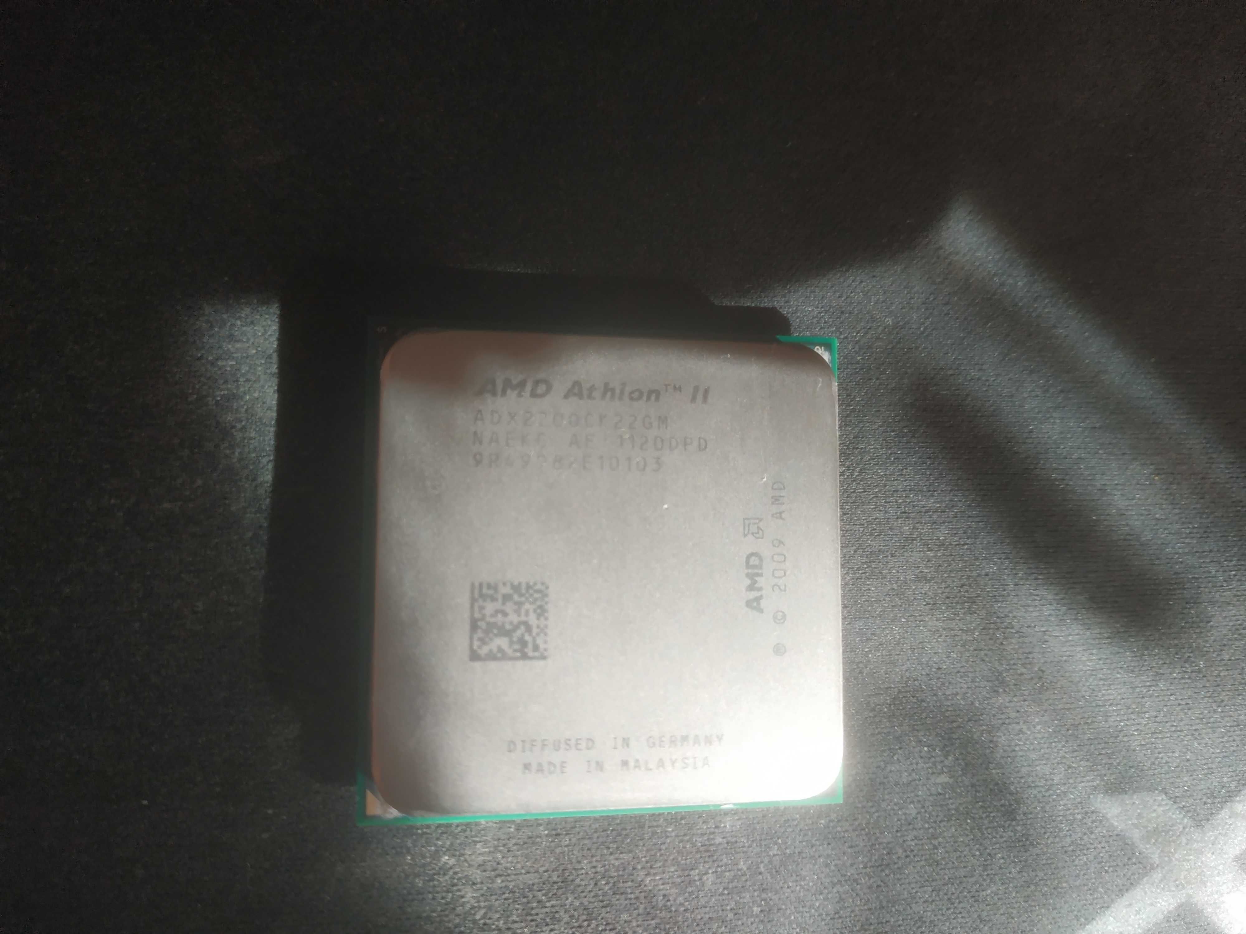 Процессор AMD Athlon II X2 220 2.8 Ghz ADX2200CK22GM Socket AM3, AM2+