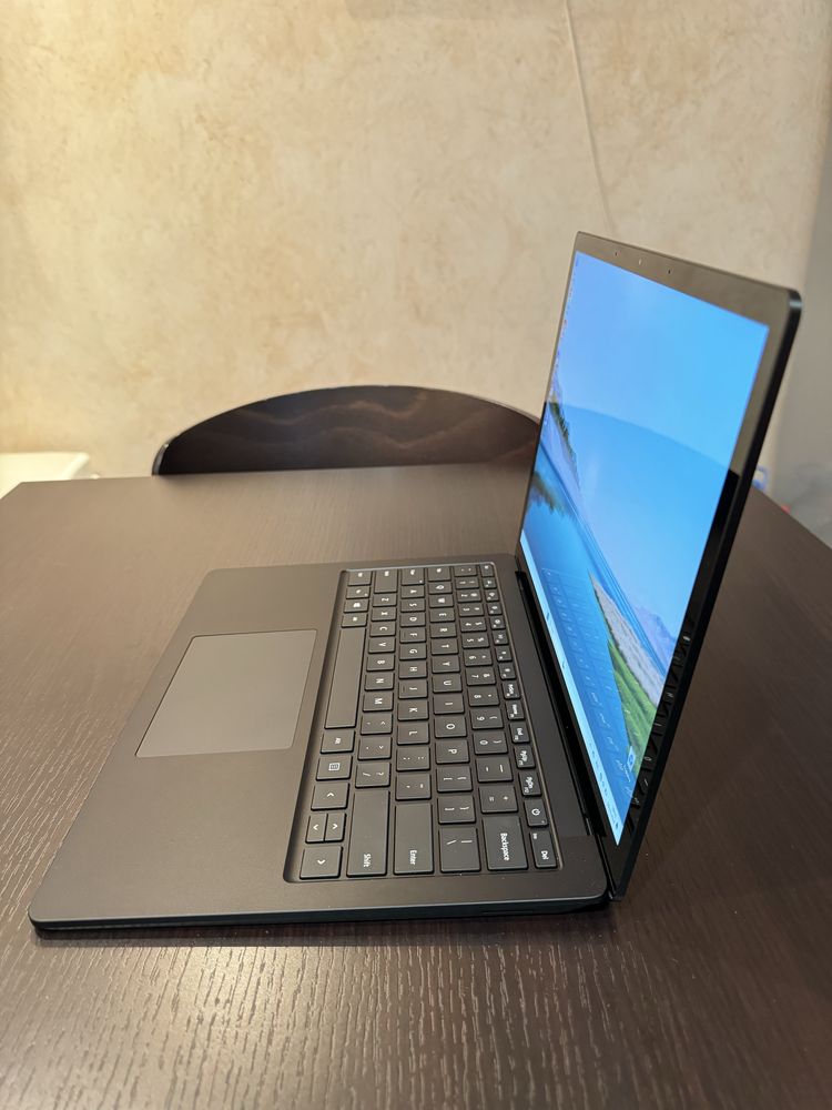Microsoft surface laptop 3/ i5-1035G7/ 8GB/ 256GB SSD/ Стан нового