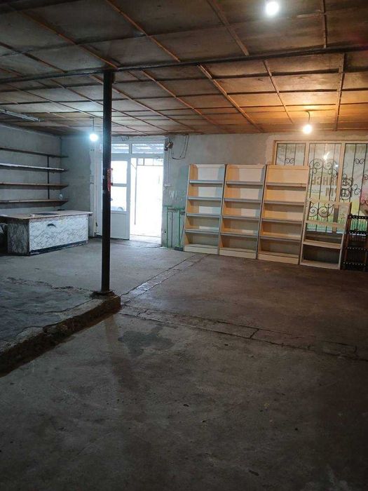 Оренда складу. Оренда торгового або складського приміщення. Буштино.