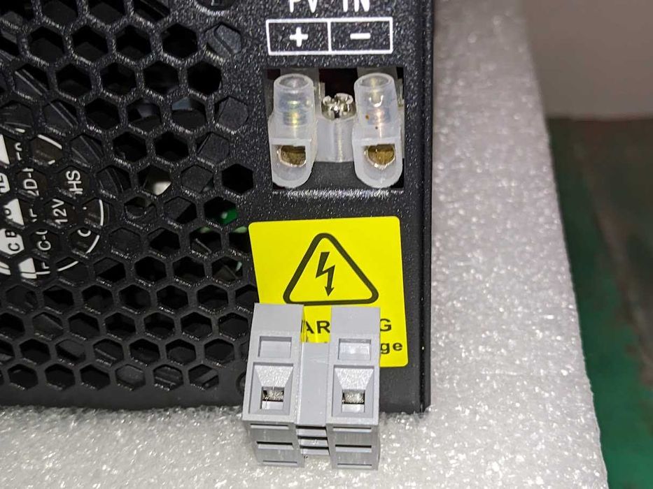 Гібридний інвертор DAXTROMN AOH-3.2KVA (вдосконалений)