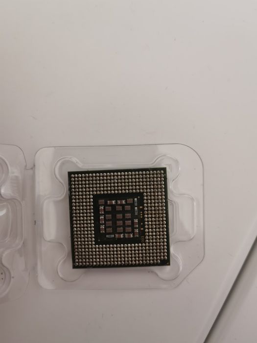 Intel Pentium 4   3.0 GHz + Condensador