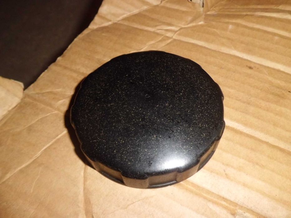 Диск сцепл. К-750,МТ,вилка кардана,серьги коляски М-72,детали тормоза.