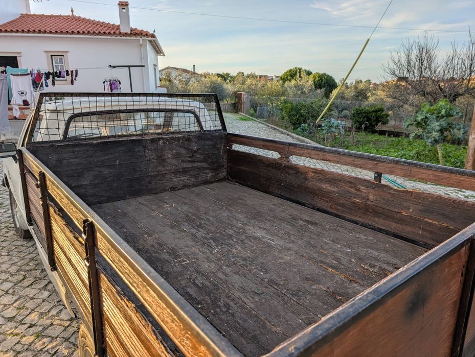 Vendo carrinha Toyota Hilux LN40