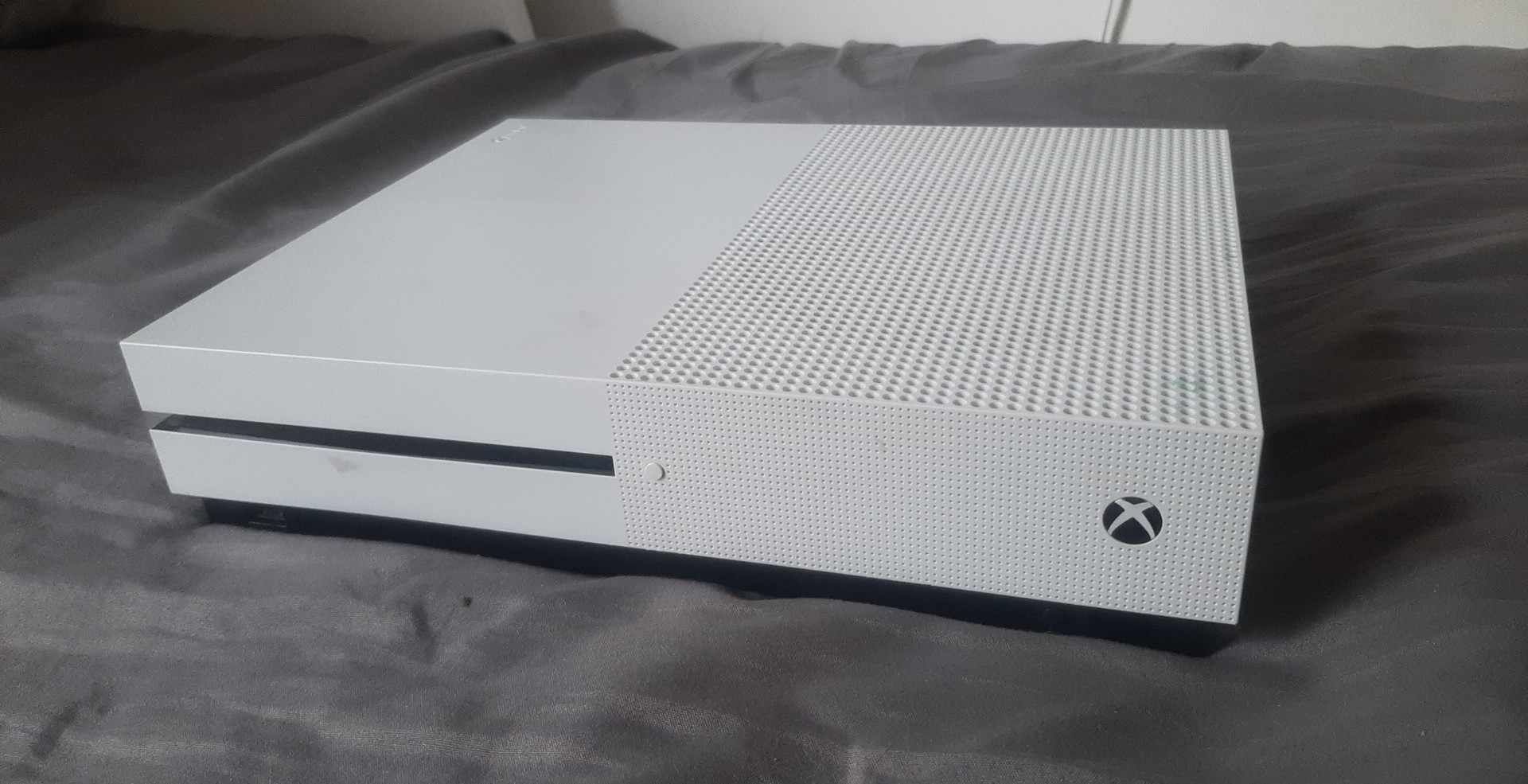 xbox one s 1tb + kinect