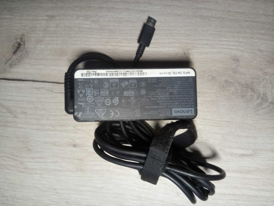 Lenovo блок живлення