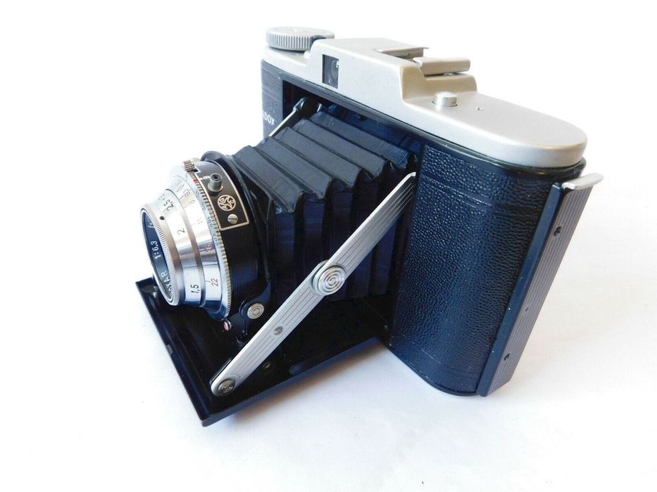 2 Maquinas fotográficas antigas - Adox e Bilora