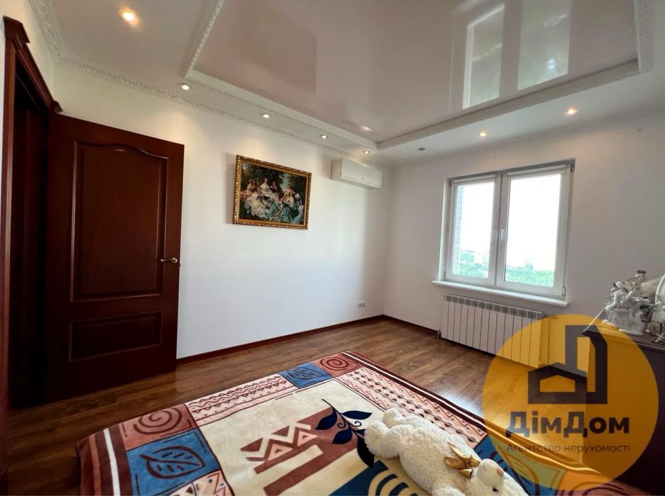 ГЕНЕРАТОР! Продаж 3к квартира вулиця Урлівська 30. БЕЗ КОМІСІЇ