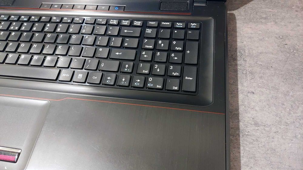 17,3" gamingowy laptop - i7 16GB GTX SSD128GB+500GB CS WoT GTA5