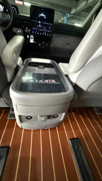 Hyundai Staria/Xендай Стария