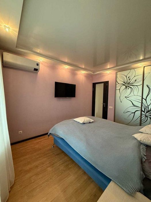 3-кімнатна з євроремонтом, меблями й технікою на Салтівці (404451)