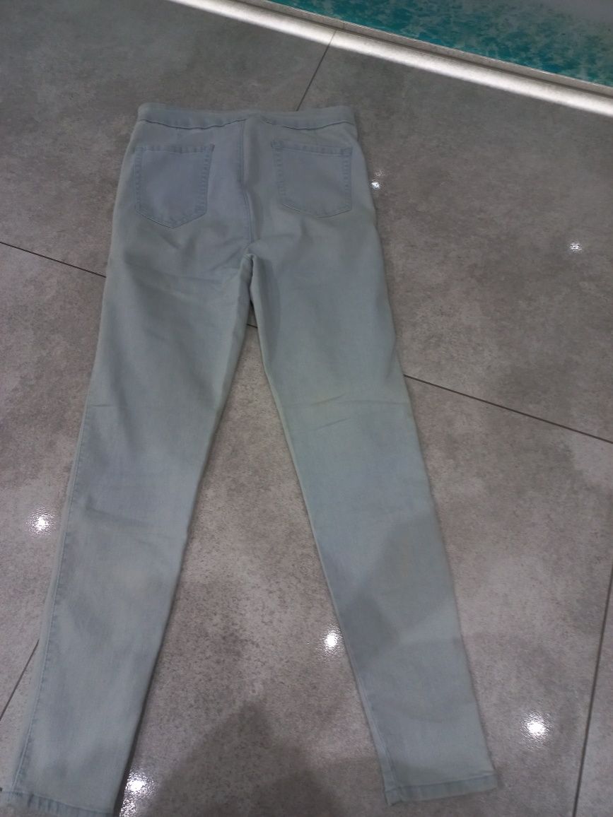 Spodnie damskie jeansowe Reserved M