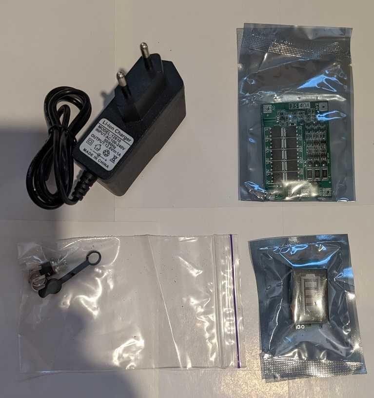 8.4v 12.6v 16,8v 1A 1,5 Зарядное устройство 2S 3S 4S Li-ion шуруповерт