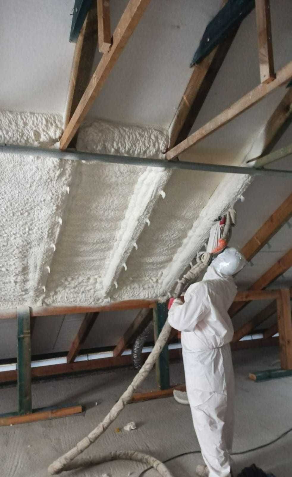 Ocieplanie Pianą PUR, Izolacje Natryskowe, Docieplenie Piana PUR