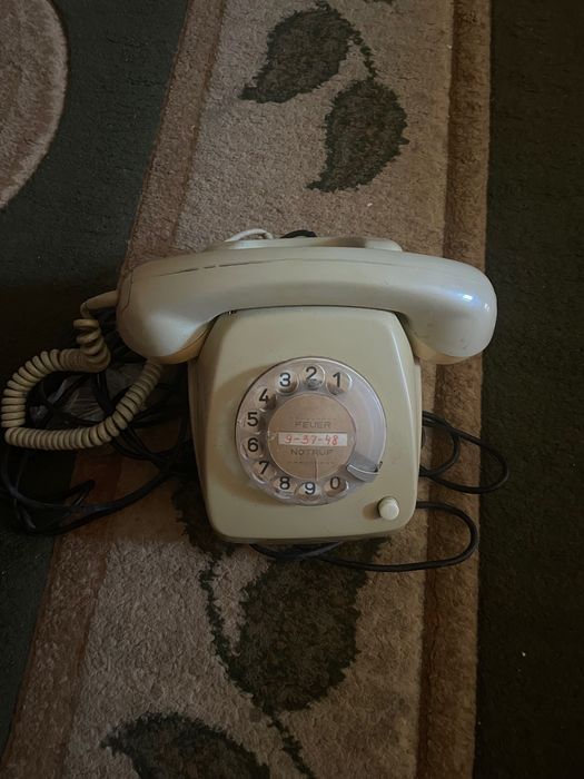 Дротовий телефон