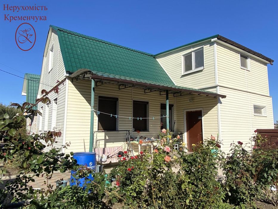 Продаж / Будинок / передмістя/ Сертифікат