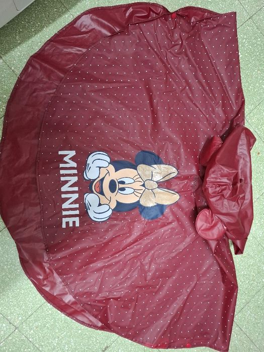 Capa de chuva com desenho animado