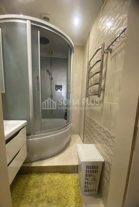 Срочно! 2к, Кондратюка Юрія вул. 7, новий дім, недорого