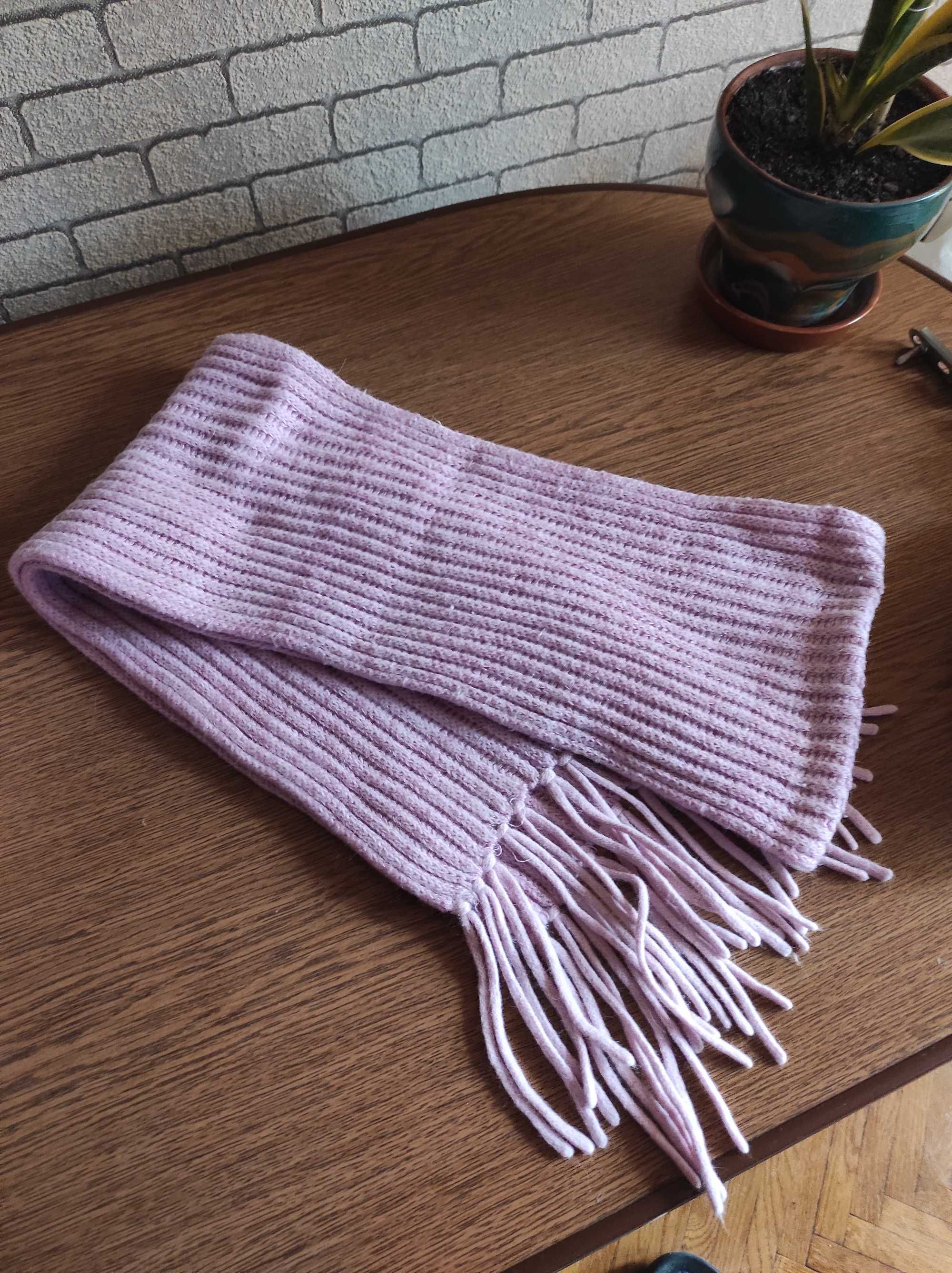 Комплект жіночий: шапка, шарф і рукавички