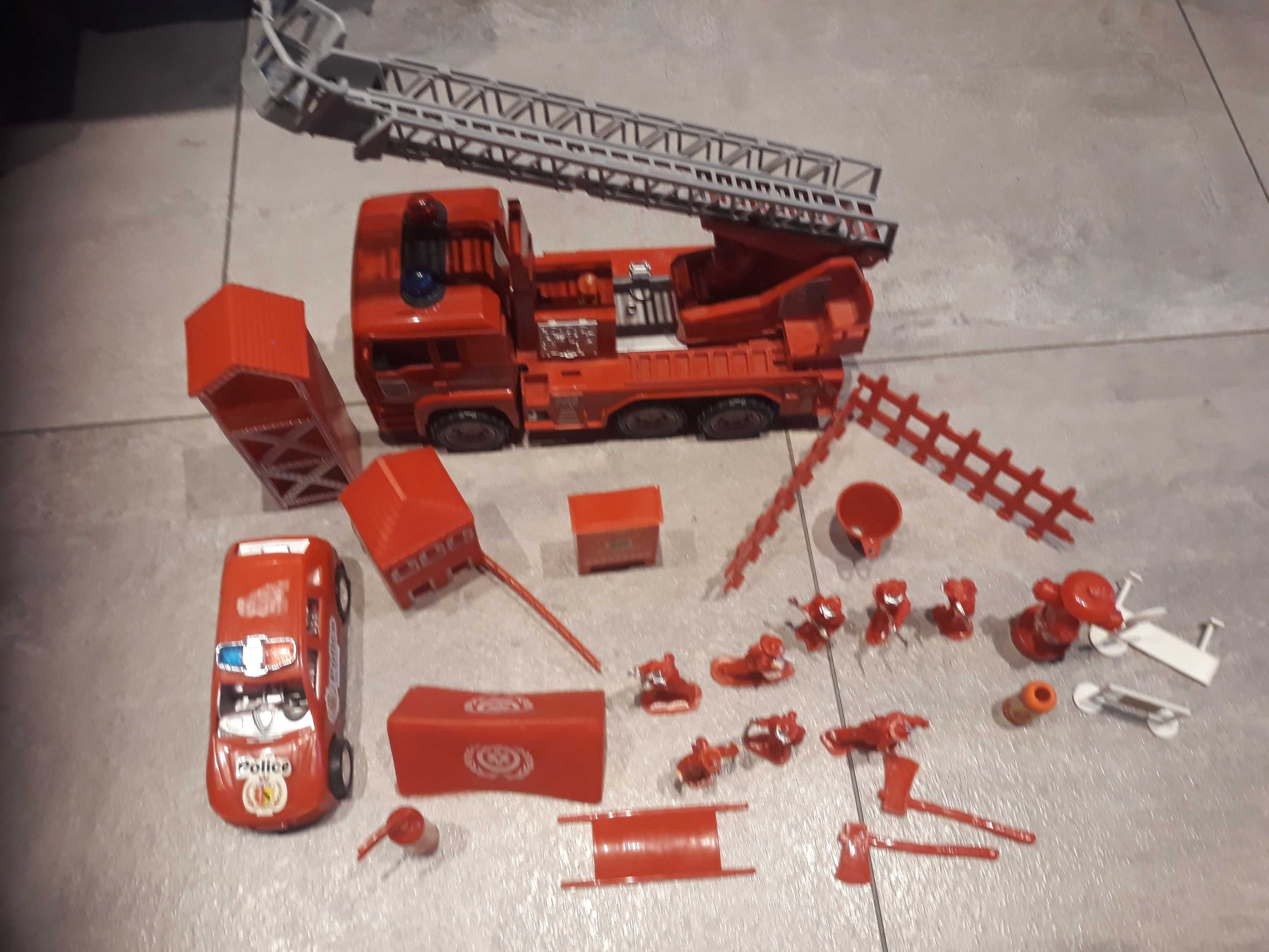 Zabawka- zestaw strażaka