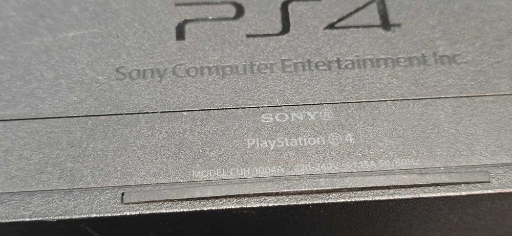 Konsola Ps4 500gb cuh-1004a
