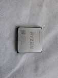 Procesor Ryzen 3200g.  Stan idealny.