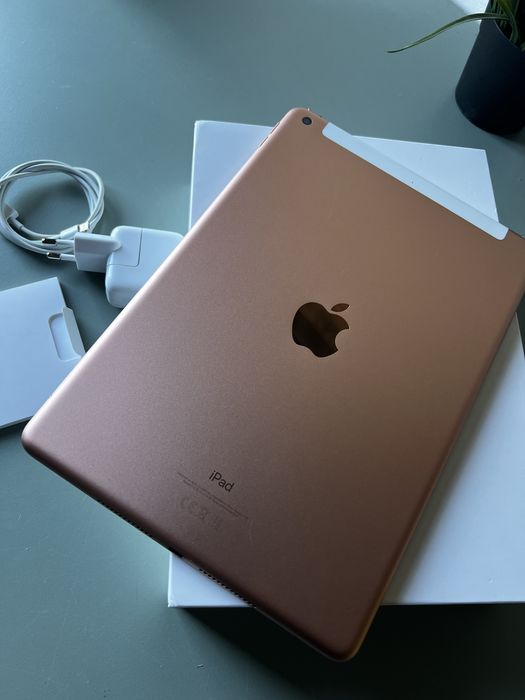 Apple iPad 7a Geraçāo wifi + cellular 4G Gold 32GB