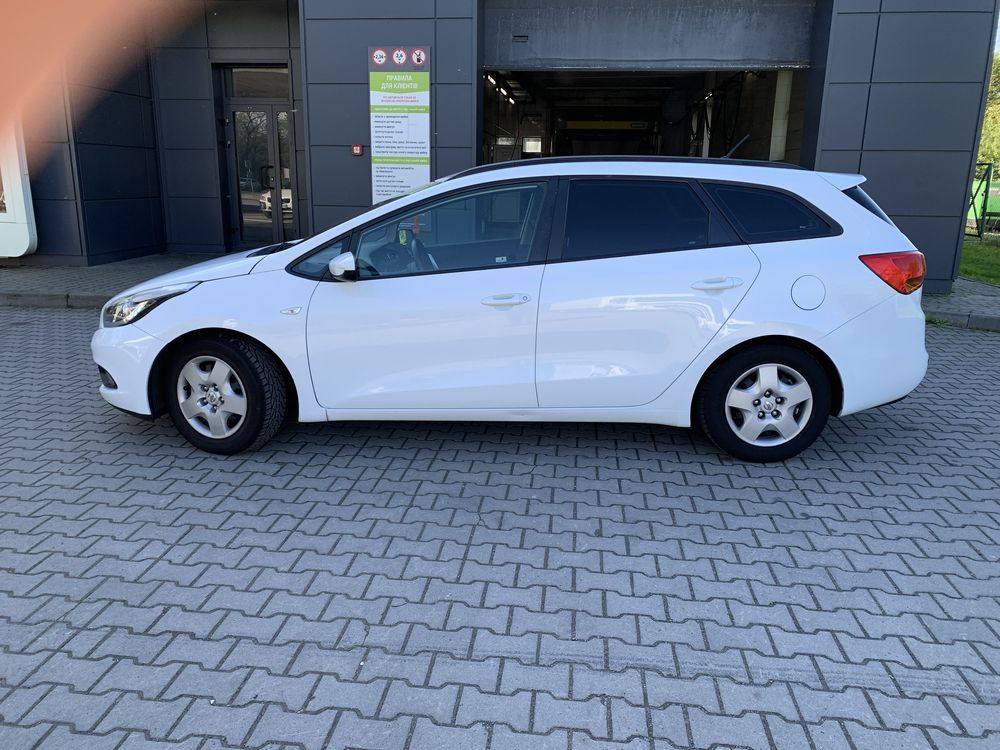 Kia Ceed 2013 року
