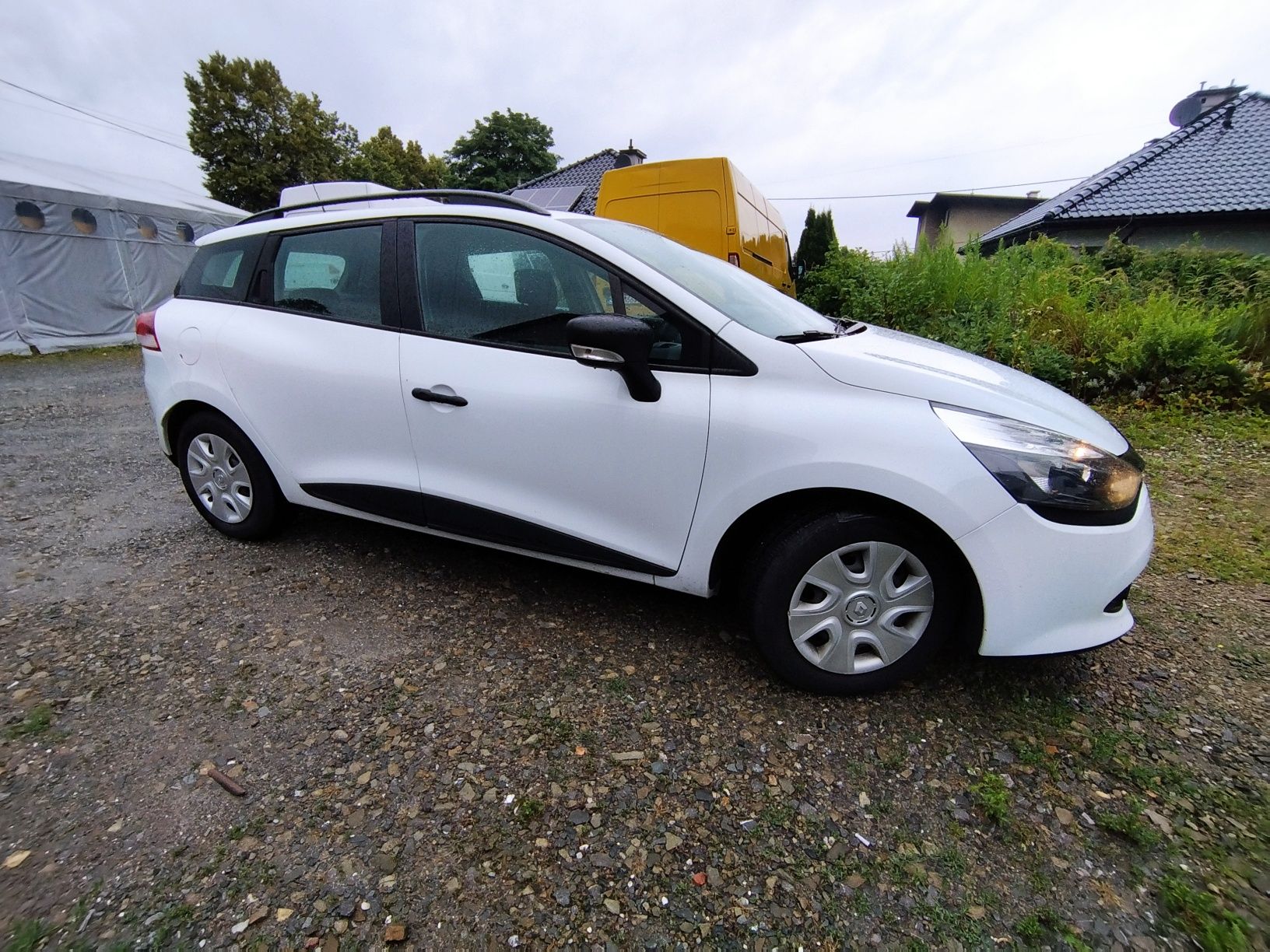 Renault Clio IV kombi 2016r. Benzyna 140.000km