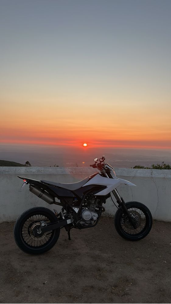 Vendo Wr125R negociável