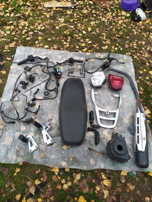 Продам сидіння кінлон JL150-70c.