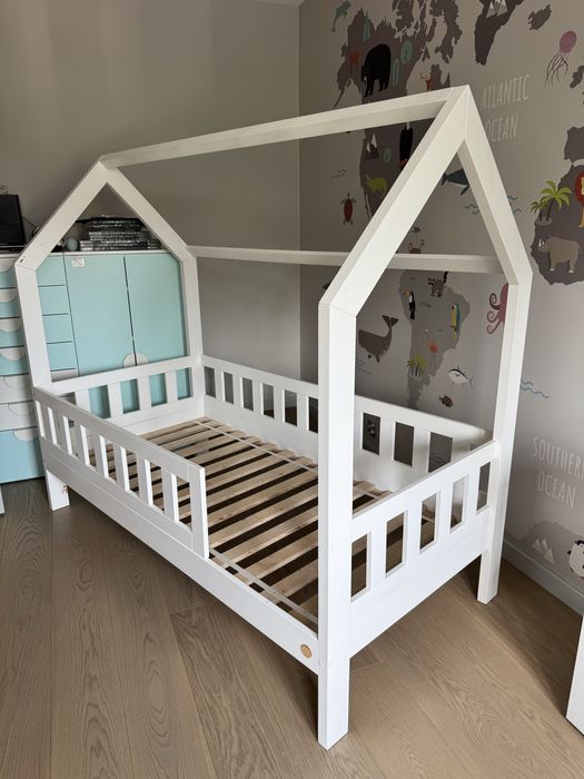 Łóżko domek z szufladą 90 x 190 białe solidne dla dziecka