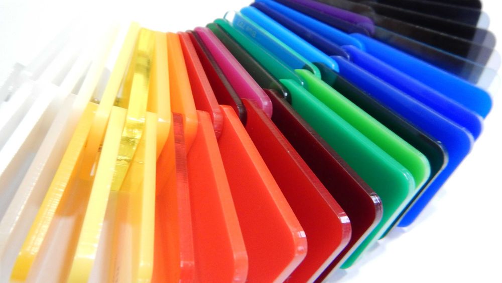 płyta plexi pleksi bezbarwna 2 mm – cięcie na wymiar Białystok