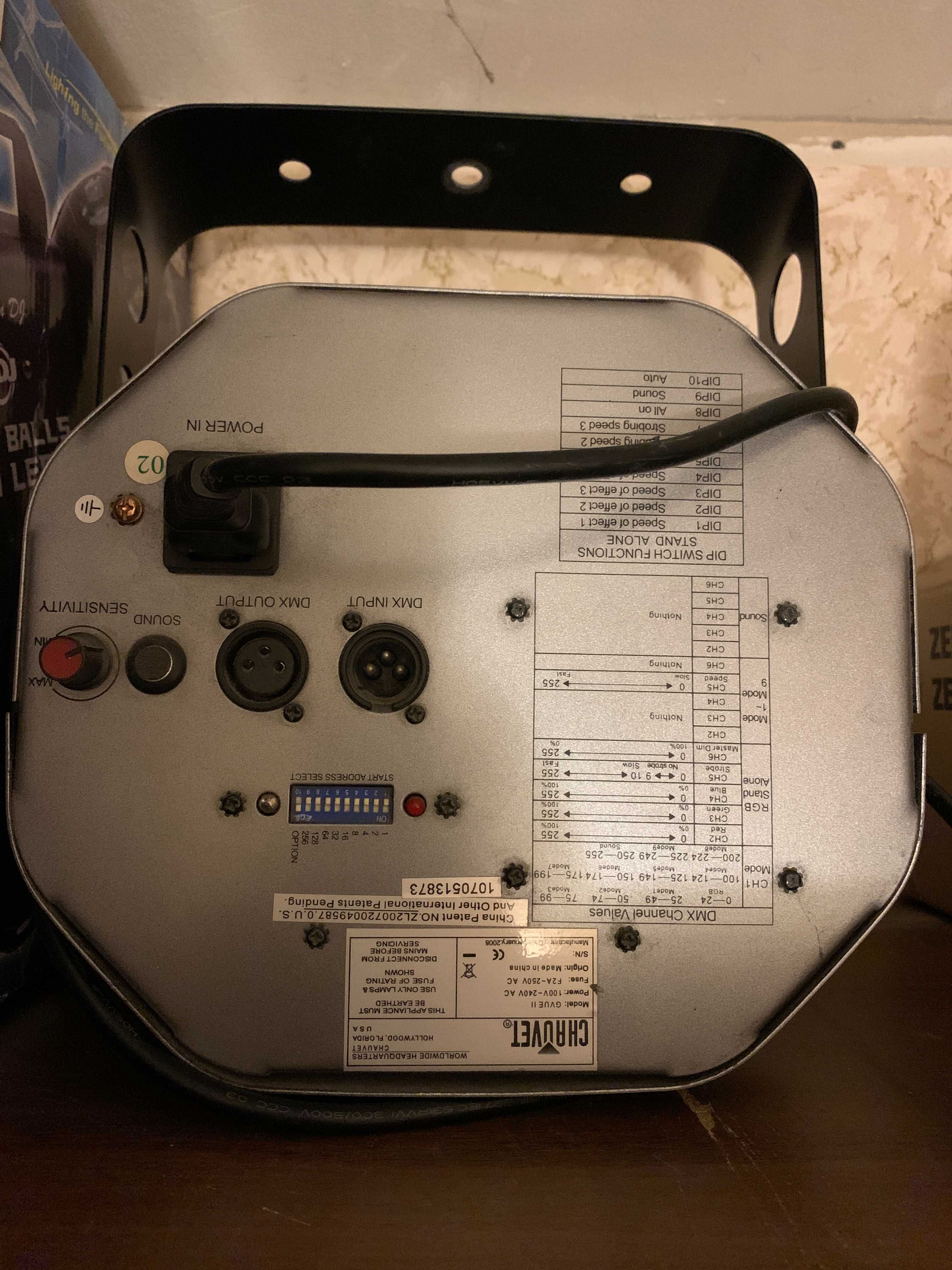 Световой прибор. Диско эффект Chauvet Vue II.