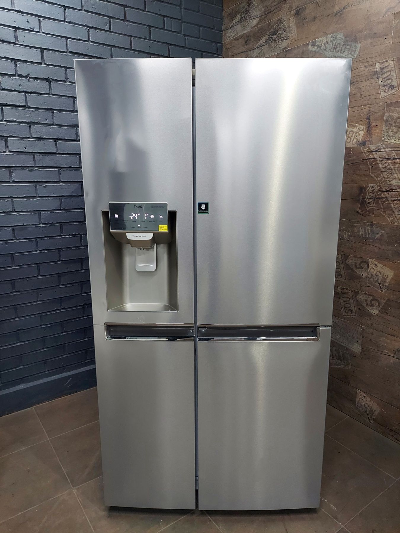 холХолодильник side-by-side LG GMX844MCKV, доставка