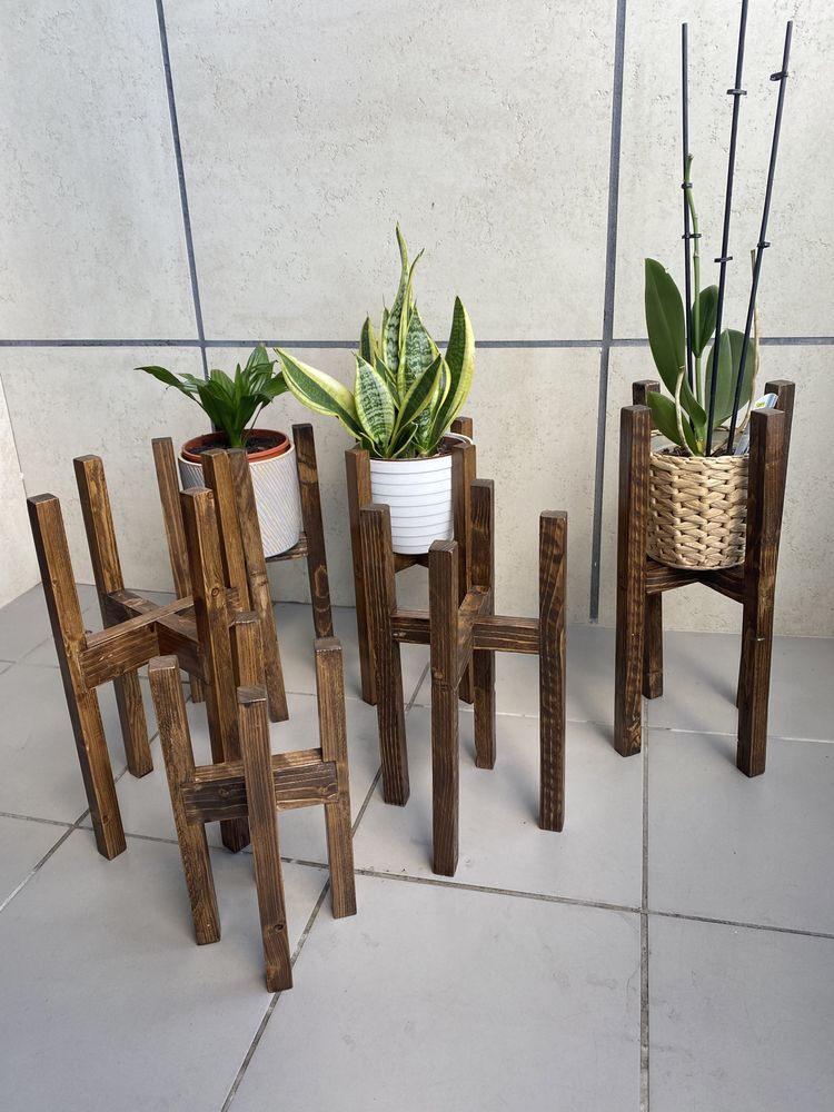 Suporte em madeira para vasos plantas