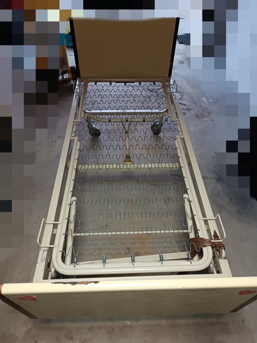 Łóżko rehabilitacyjne ortopedyczne szpitalne metalowe