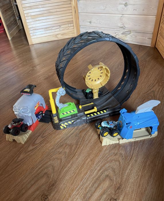 Трек хот вілс. Трек Hot Wheels