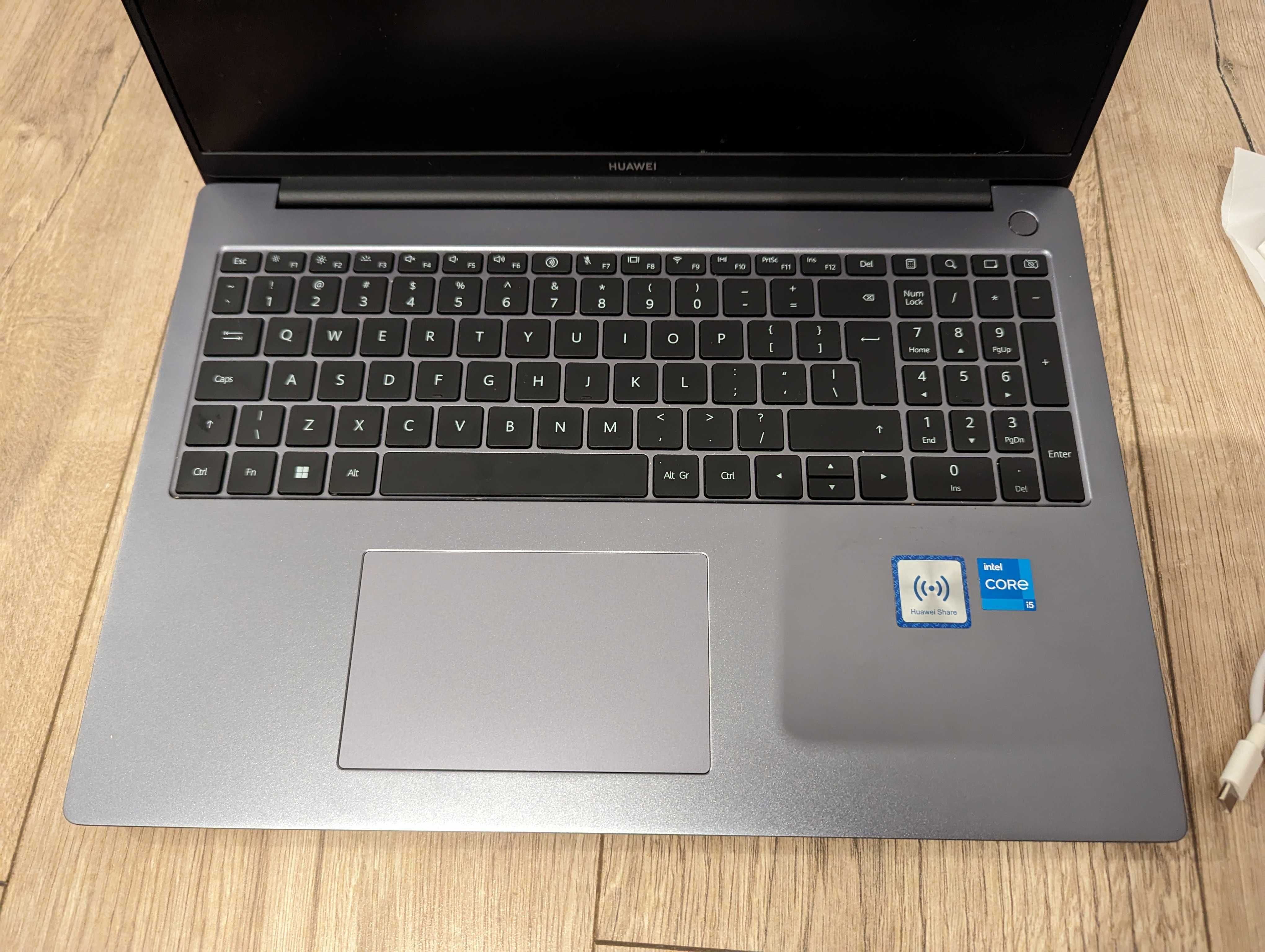 Laptop Huawei MateBook D 16 2022 i5-12450H 8GB 512