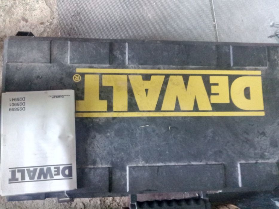 Отбойний молоток DeWalt, оренда