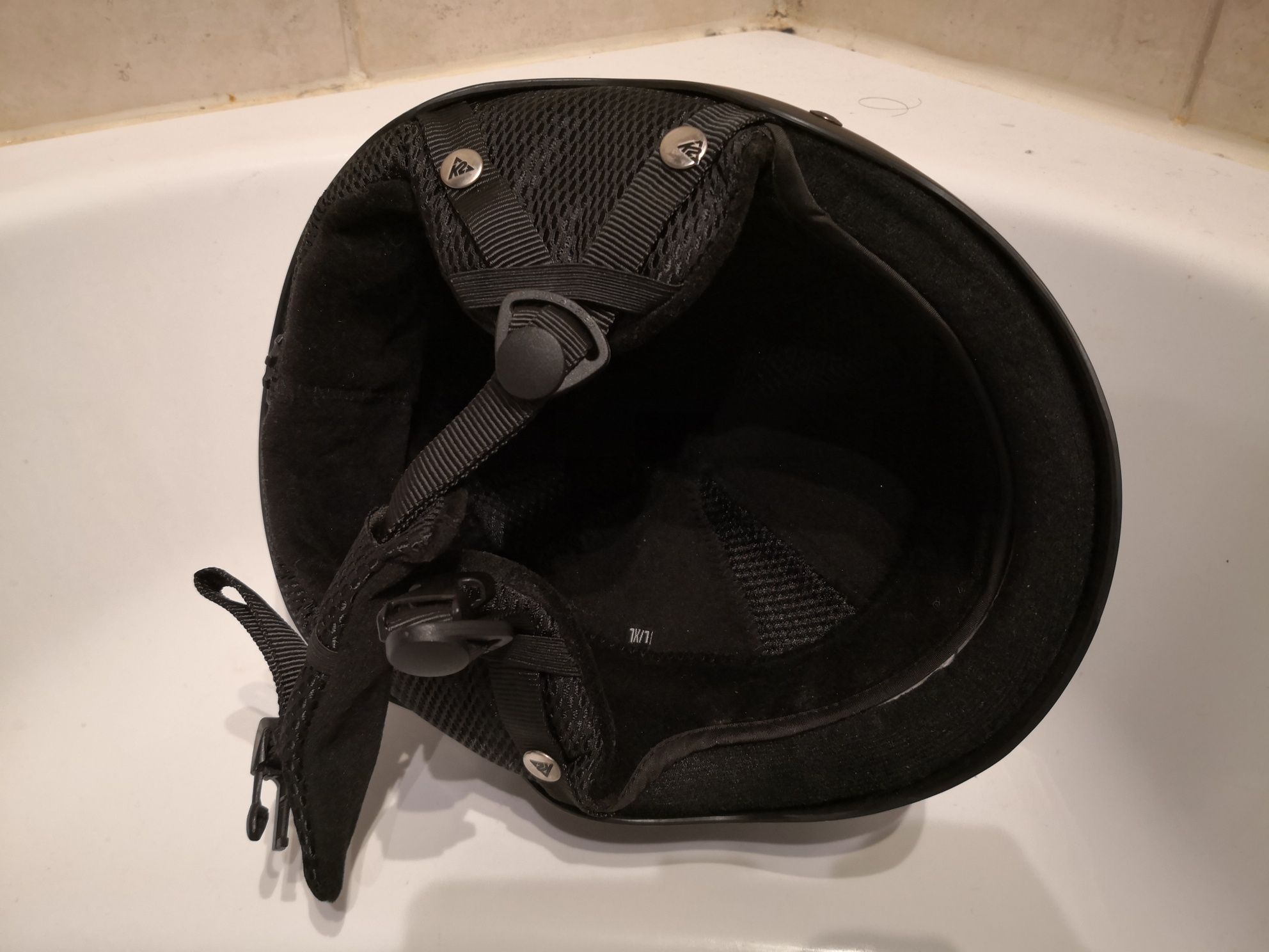 Kask narciarski czarny K2 Scepter