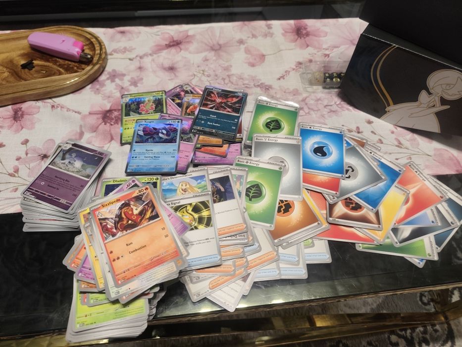 Sprzedam Karty pokemon tcg