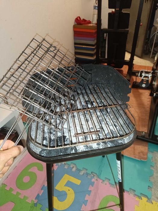 Grelhador de Exterior Portátil Novo