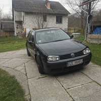 VW Golf 4 Benzyna