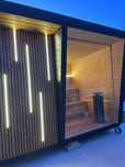 Sauna ogrodowa z prysznicem