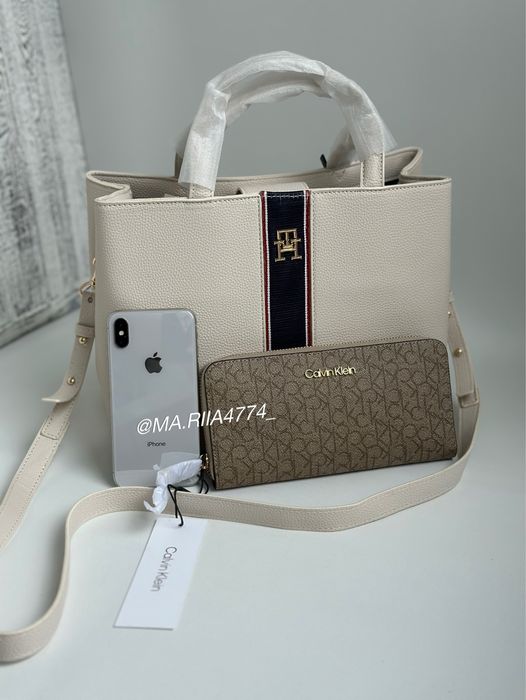 Сумка тоут Tommy Hilfiger