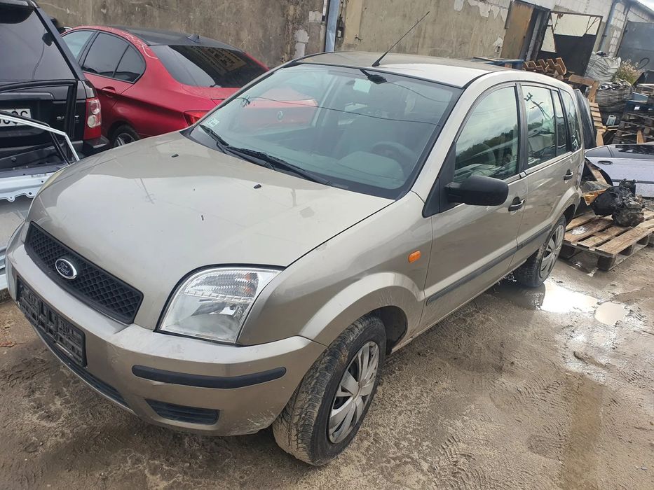 ford fusion Q2 maska zderzak lampa grill błotnik drzwi zbiornik paliwa szyba lusterko