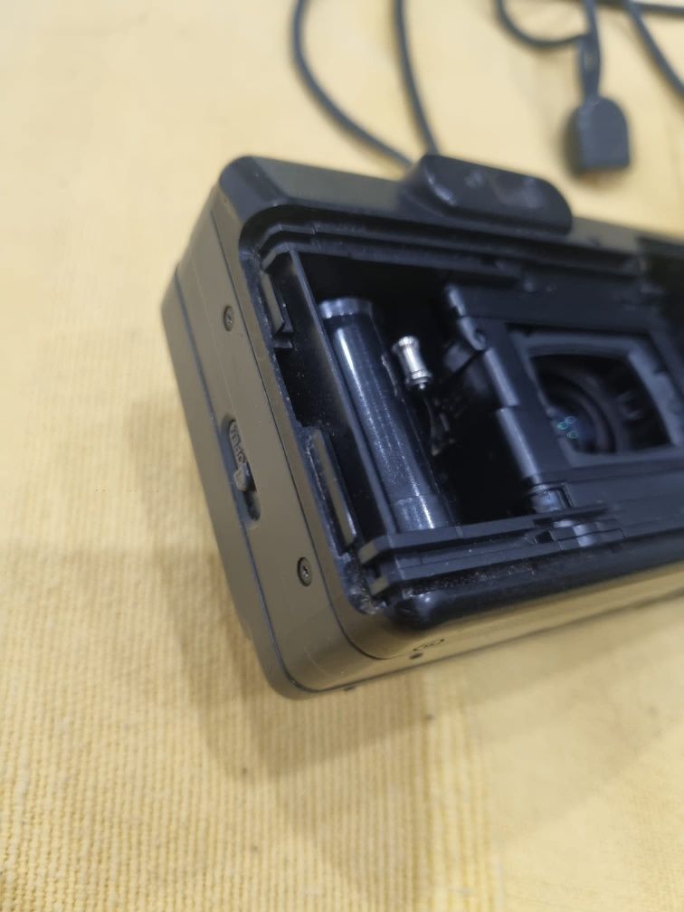 Máquina Fotografica para peças ver fotos tampa não tranca
